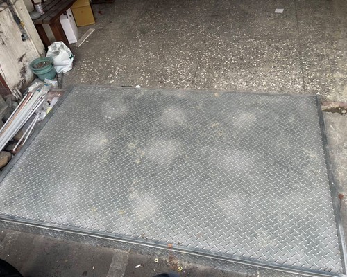 台南白鐵花板平台