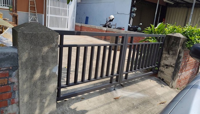台南市將軍區鐵欄杆；台南市將軍區鐵樓梯